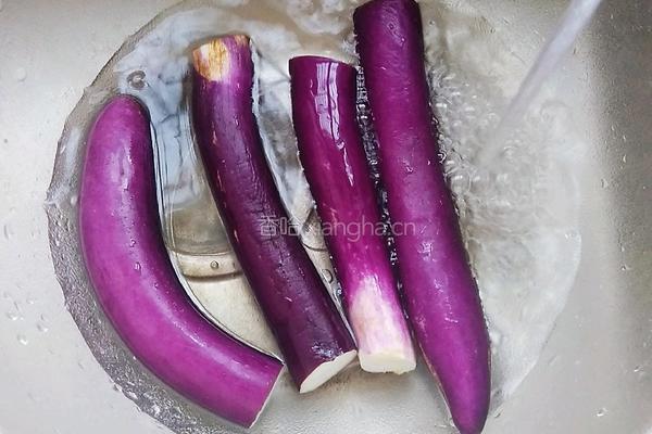 蒜泥茄子的做法图解2