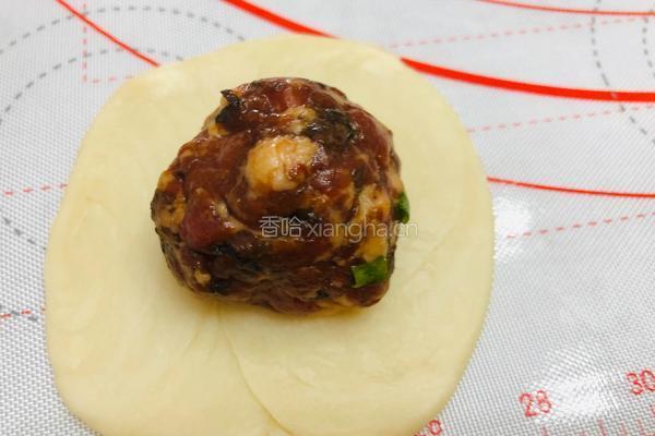 中秋必吃的梅干菜鲜肉月饼，外皮酥脆，内馅鲜香好吃到爆的做法图解22