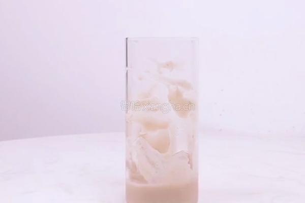 家庭版喜茶同款饮品——芋泥波波冰的做法图解3