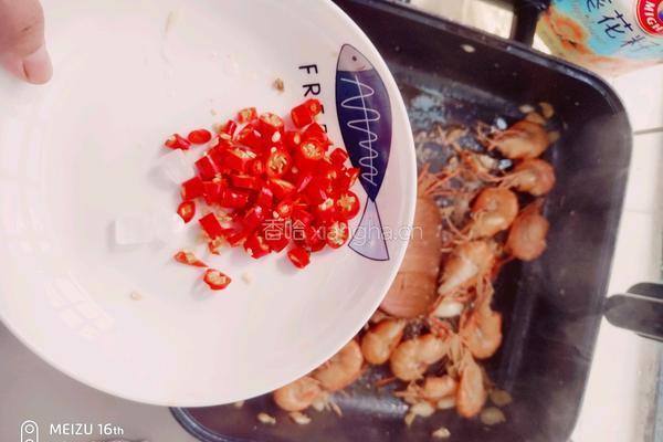 油焖白脚虾的做法图解7