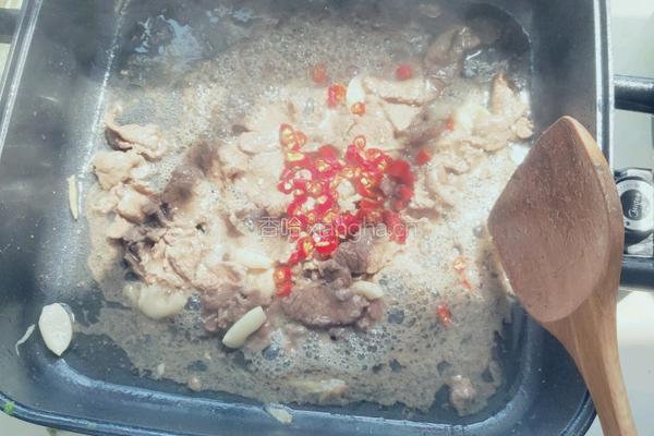 芹菜炒牛肉的做法图解6