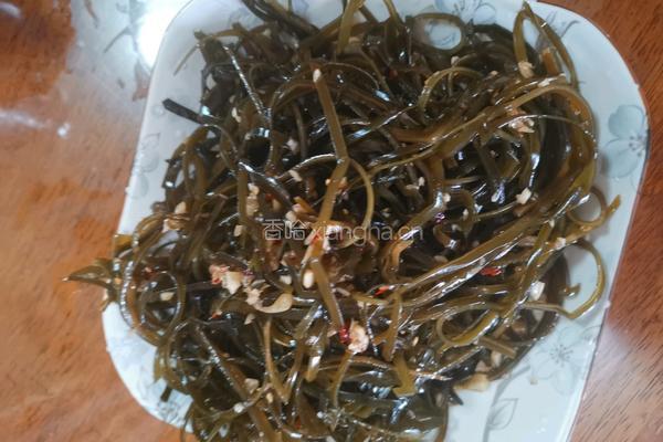 蒜蓉凉拌海带丝的做法图解4