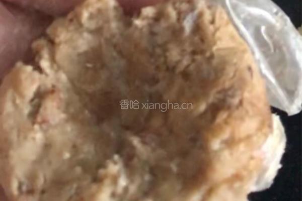 莲蓉肉松馅广式月饼的做法图解6