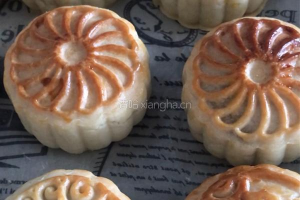 莲蓉肉松馅广式月饼的做法图解21