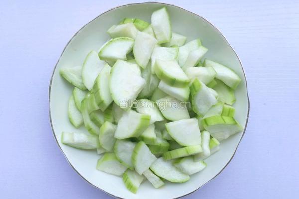 丝瓜炒鸡蛋的做法图解3