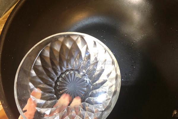 养颜丰胸圣品《红枣枸杞酒酿蛋》的做法图解3