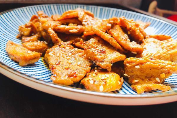 追剧小零食，香辣诱人的鸡胸肉片的做法图解8