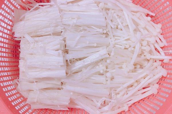 金针菇炒牛肉的做法图解4