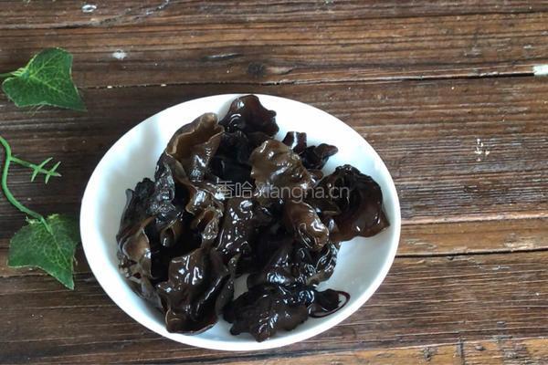 双椒鱼块的做法图解4