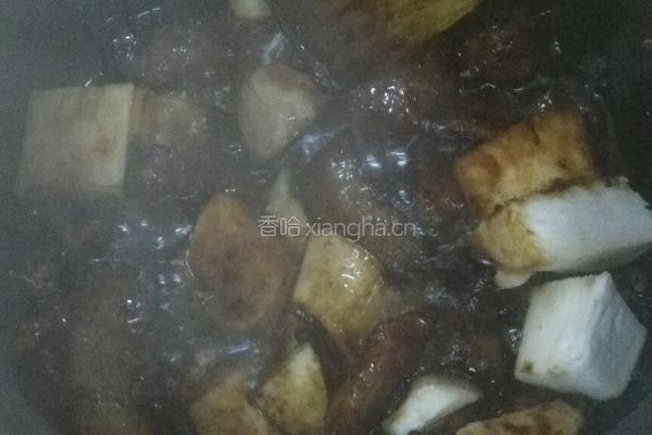 杏鲍菇炖五花肉的做法图解6