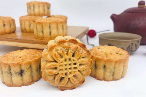 广式豆沙蛋黄月饼的做法图解15