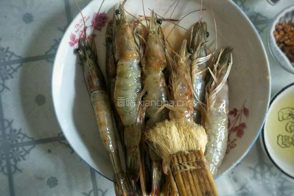 好吃到停不下来的孜然烤海虾的做法图解2
