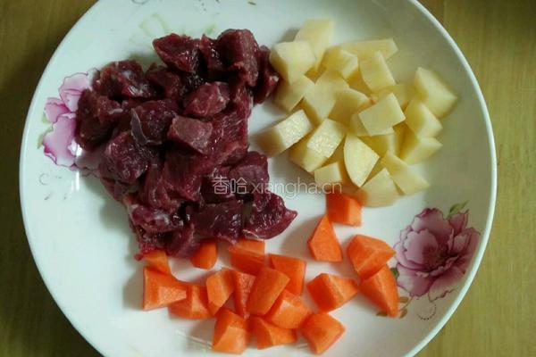 胡萝卜土牛肉汤豆的做法图解2