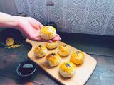 酥到掉渣的豆沙蛋黄酥，你要来一个吗？的做法[图]