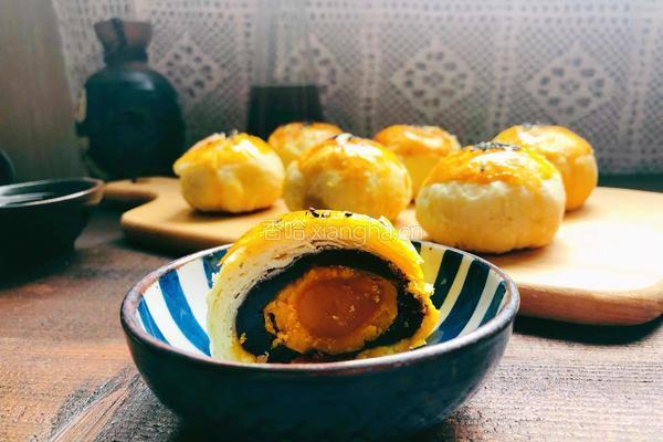 酥到掉渣的豆沙蛋黄酥，你要来一个吗？的做法图解18