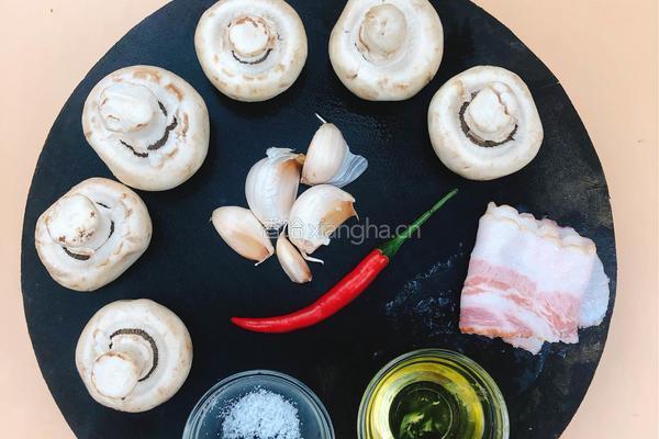 减肥餐～蒜蓉烤白菇的做法图解1