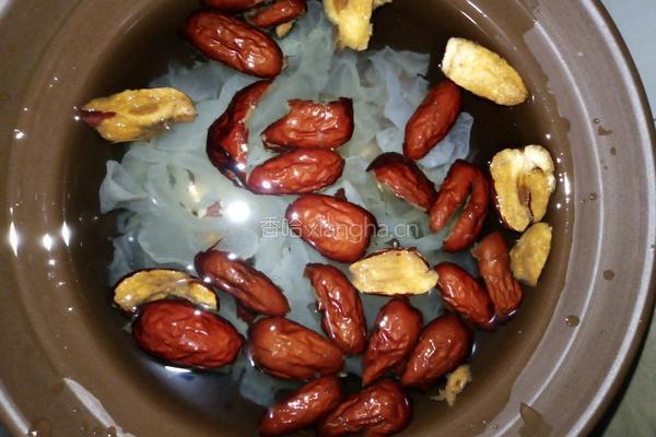 桂圆红豆薏米粥的做法图解5
