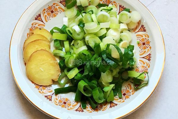 秋季养生小菜萝卜苗小豆腐的做法图解5