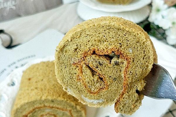 抹茶口味蛋糕卷的做法图解18