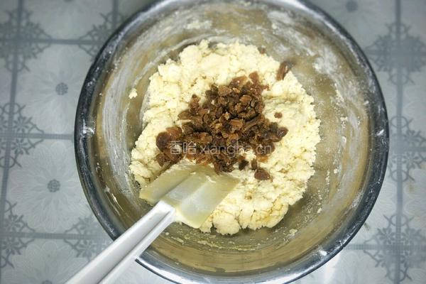 葡萄干方块奶酥小点的做法图解7