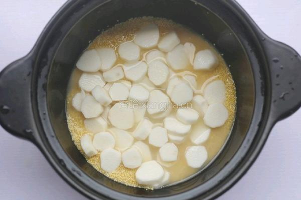小米山药粥的做法图解5
