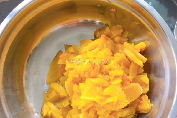 蜜豆南瓜饼的做法图解4