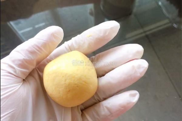 蜜豆南瓜饼的做法图解10