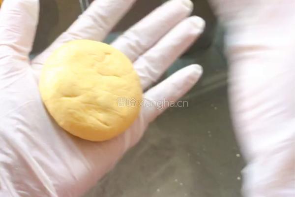 蜜豆南瓜饼的做法图解14