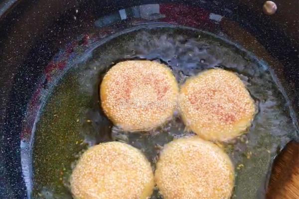 蜜豆南瓜饼的做法图解17