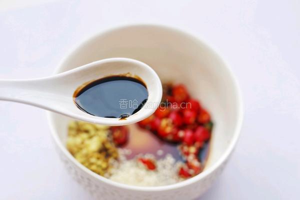 凉拌香辣藕片的做法图解5