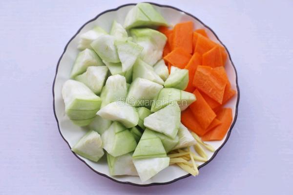 丝瓜毛豆虾米汤的做法图解2