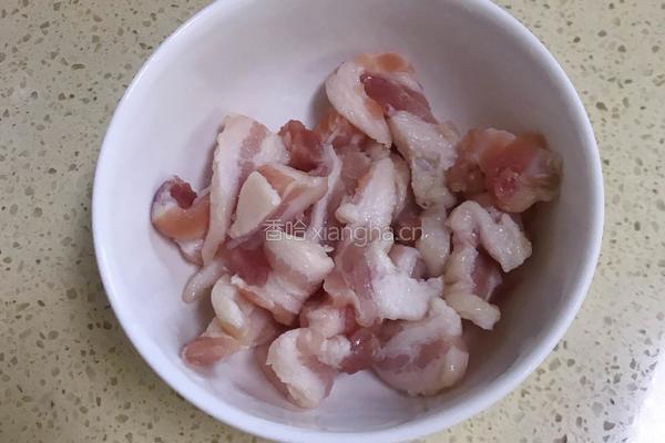 五花肉炖几豆角的做法图解2