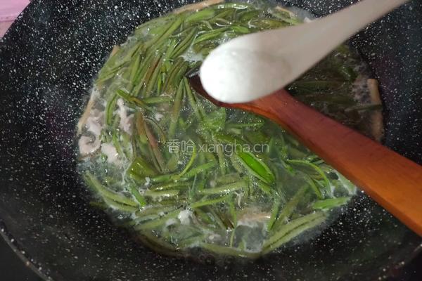 肉丝莼菜汤的做法图解5