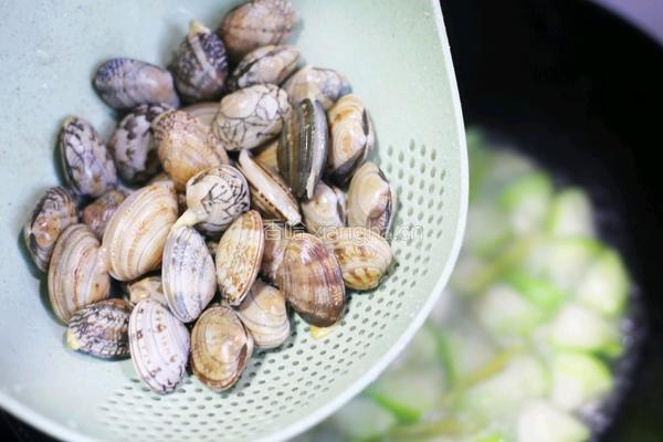 丝瓜花甲汤的做法图解10