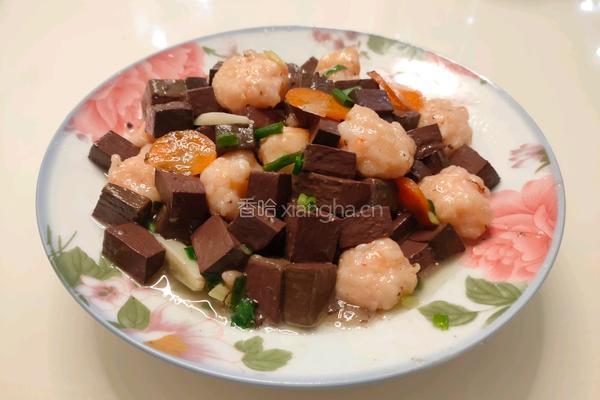 虾滑炒鸭血