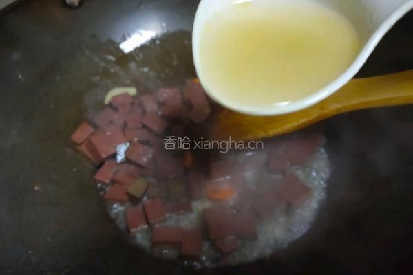 虾滑炒鸭血的做法图解8