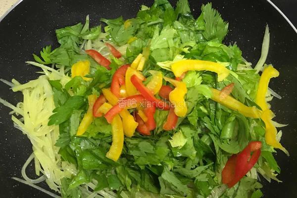 芹菜叶炒土豆丝的做法图解7