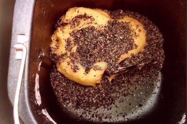 黑芝麻小面包的做法图解9