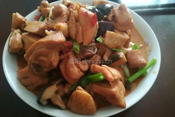 香菇炖鸡块