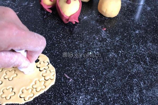 快乐小鸡馒头的做法图解12