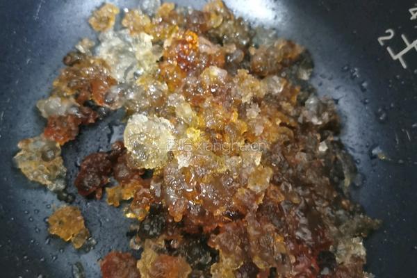 桃胶红枣薏米汤的做法图解5