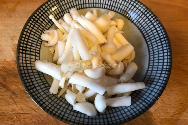 西红柿虾仁豆腐汤的做法图解3