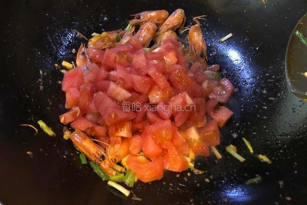 西红柿虾仁豆腐汤的做法图解9