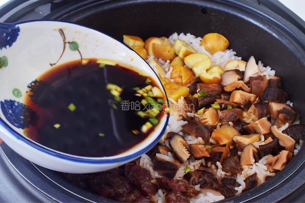 板栗香菇腊肠焖饭的做法图解10