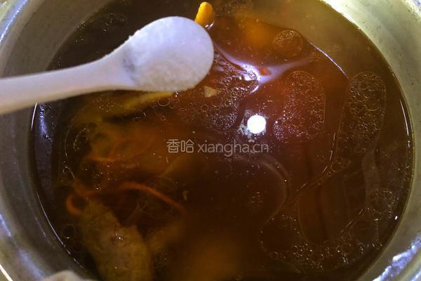 虫草花参须鸡汤的做法图解11