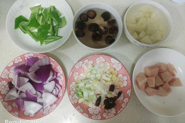黄焖鸡的做法图解2
