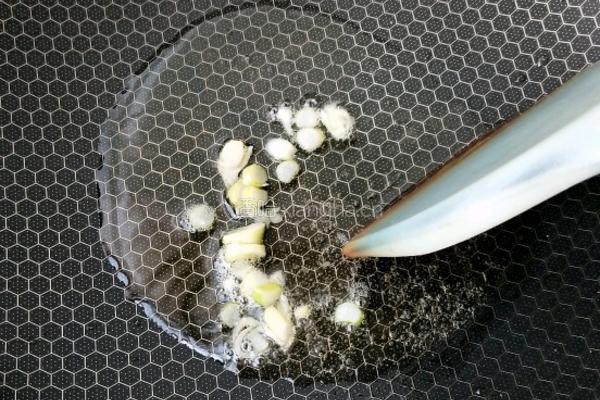 冬瓜豆腐汤的做法图解3