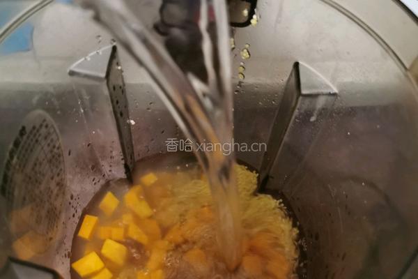 南瓜小米浓汤的做法图解7