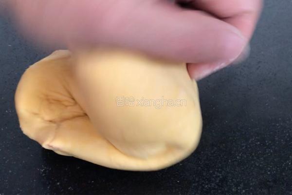 皮卡丘的做法图解5