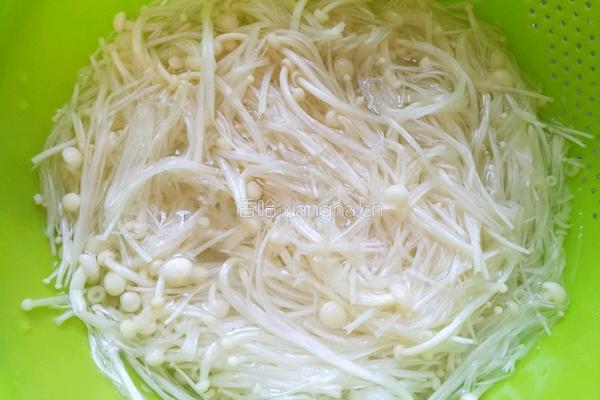 番茄菌菇豆腐汤的做法图解4